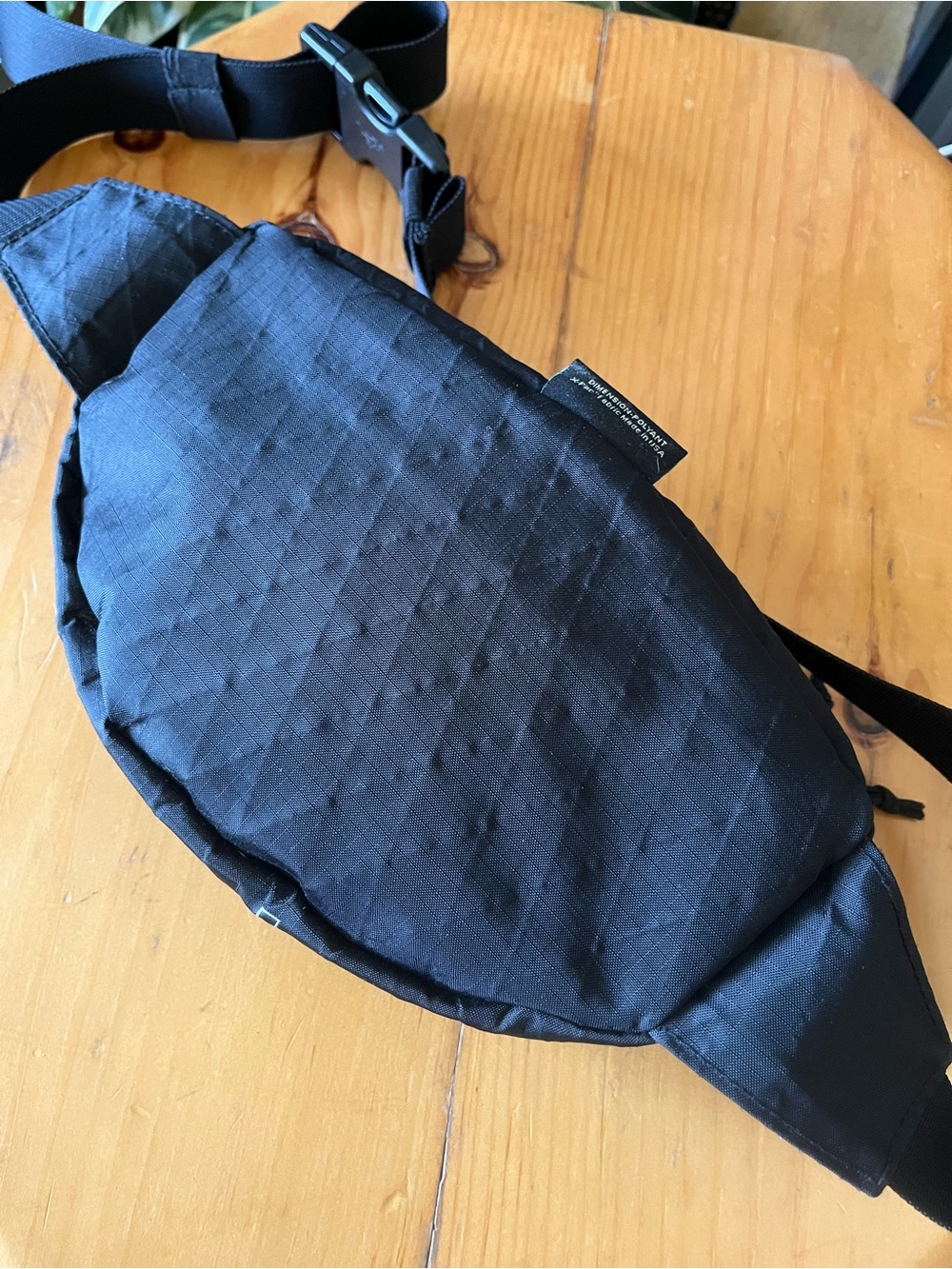 Supreme Waist Bag Fanny Pack Bum Black Logo X-pac USA FW18 Pouch Nylon Crossbody - Picture 6 of 13